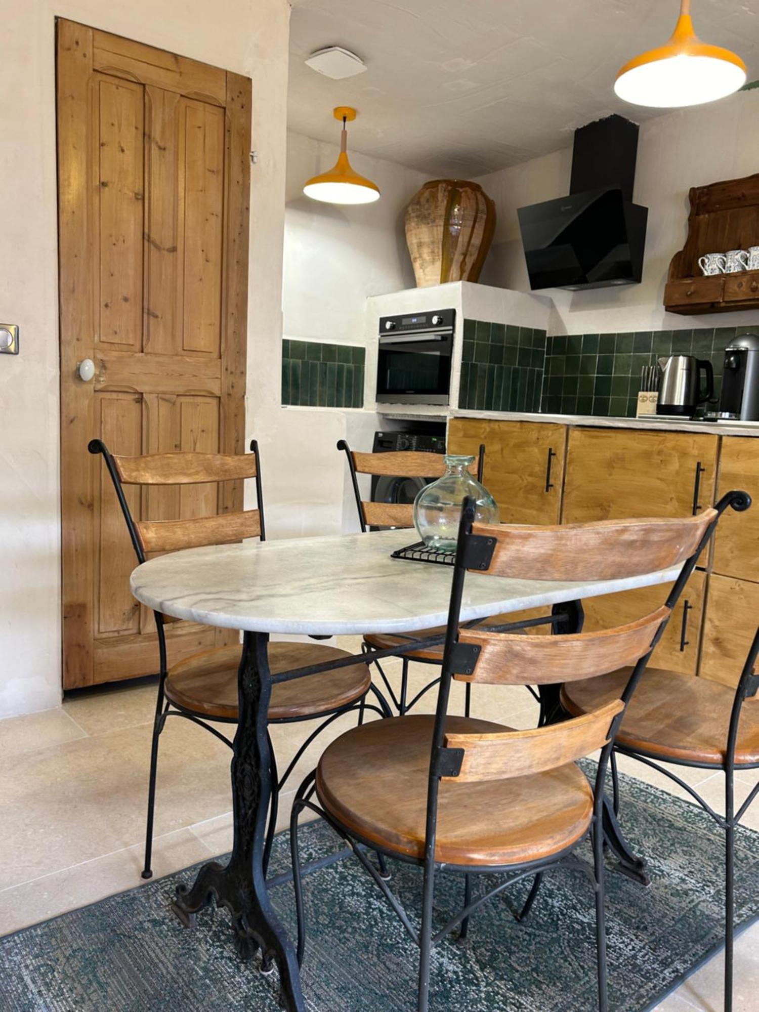 Lumineux Intra-muros Au Calme Appartement